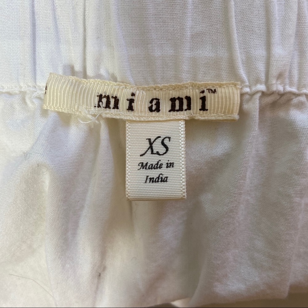 Off-The-Shoulder White Top - Picture 6 of 6